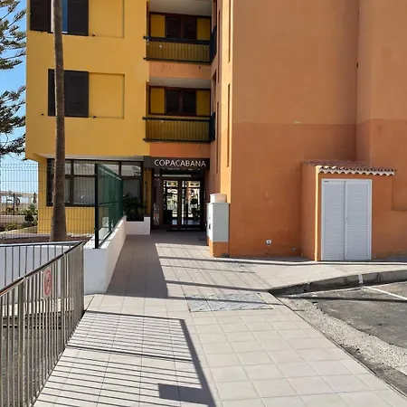 Copacobana Ocean View Playa Americas Апартаменты *